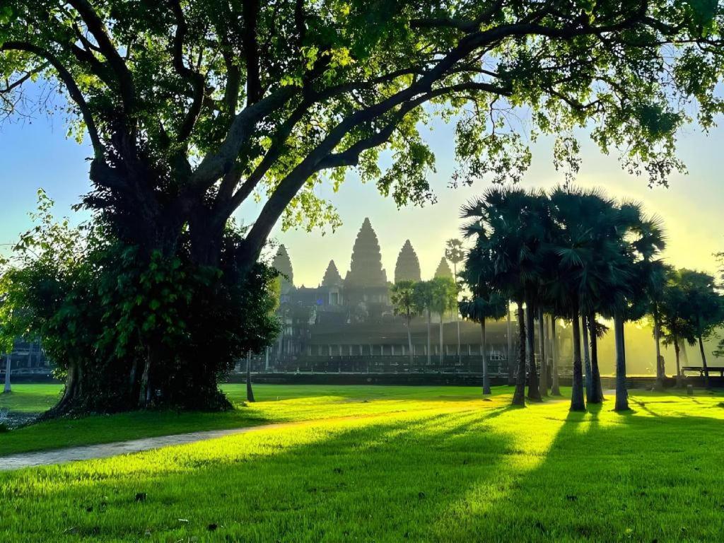 Ladear Angkor Boutique Hotel Сиемрип Экстерьер фото