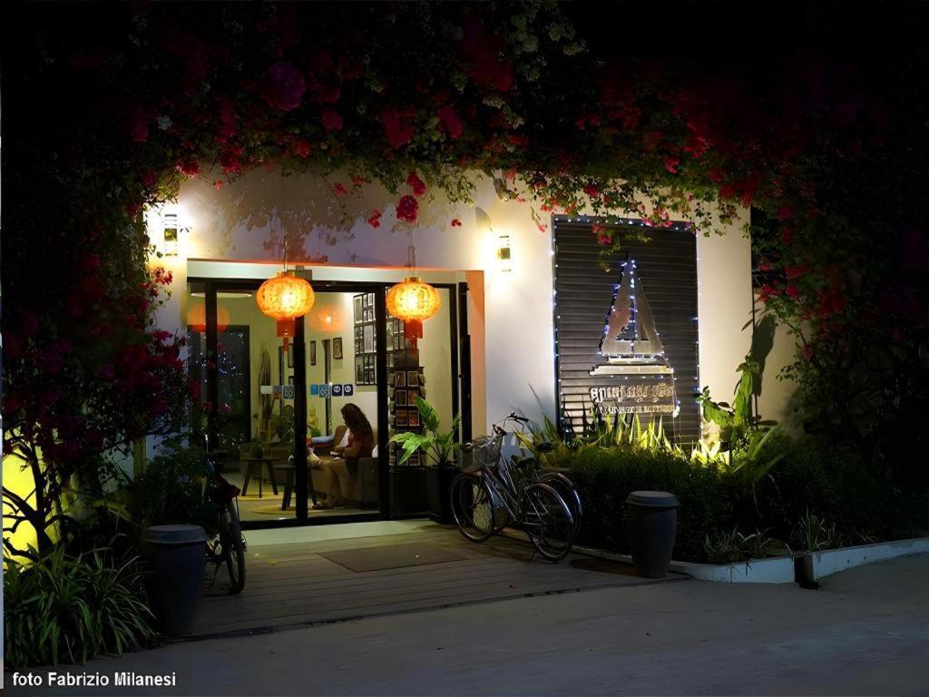 Ladear Angkor Boutique Hotel Сиемрип Экстерьер фото